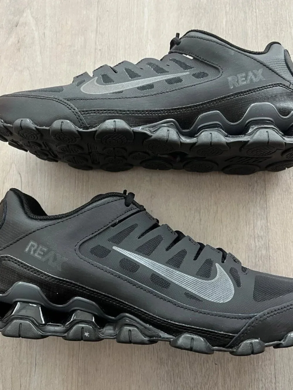 Nike Reax 8 TR Mesh Black Anthracite Black Mens Size 9 621716-008
